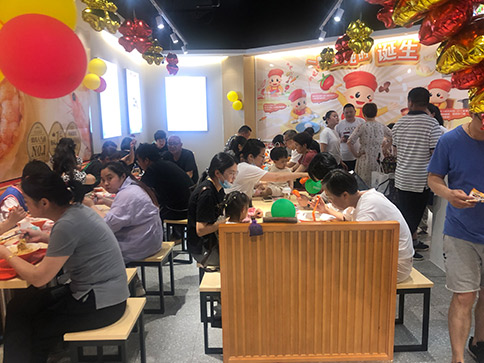 熱烈祝賀如意餛飩無(wú)錫宜興寶龍廣場(chǎng)店盛大開業(yè)！